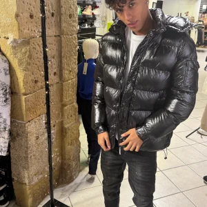 Doudoune Brillante Noire